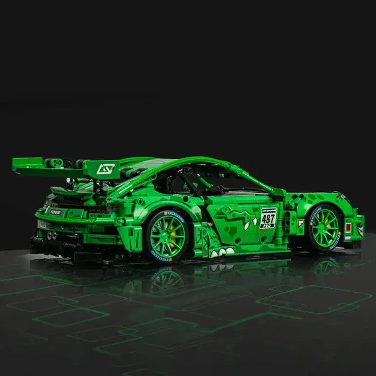 THE GREEN JAWS RACE CAR 1521PCS