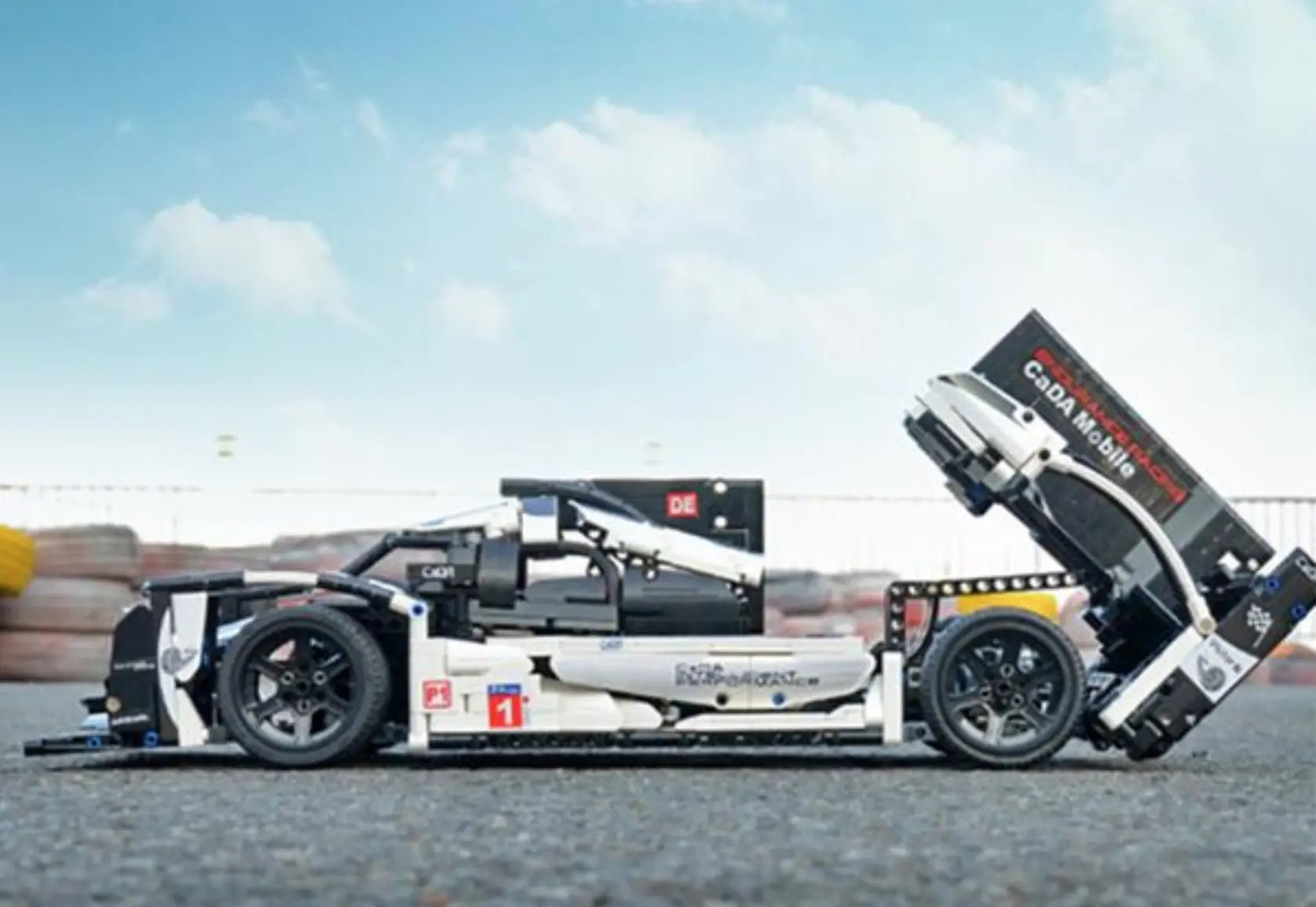 The Modern Le Mans Bundle  5045pcs